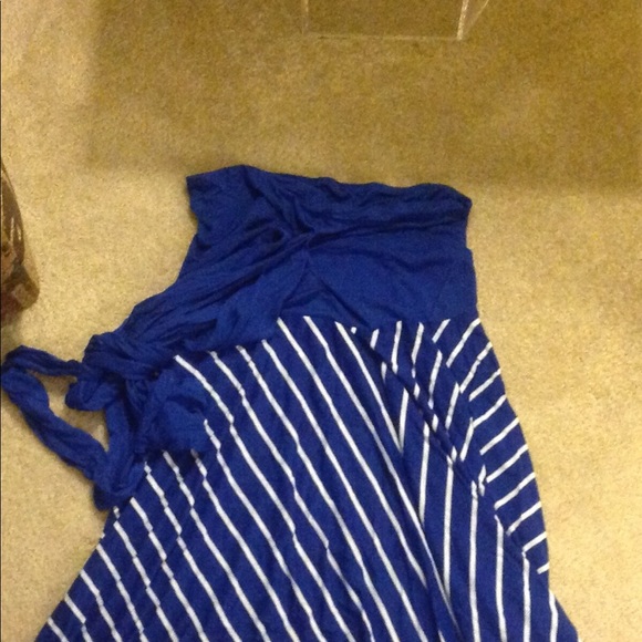 🎉HOST PICK🎉. Halter Summer Dress - Picture 3 of 3